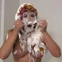 Messygirl: Slapstick 101 with Amy