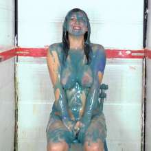 bosunbob: Jellyncustard naked in the gunge tank and in a Panic!