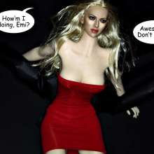 Bobographer: Tina's Sticky Photo Shoot