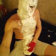WubbaLubba: Shaving Cream Selfies on Bed