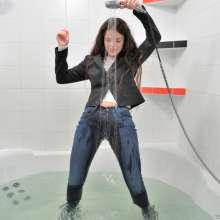 ufa217: Greta in jeans gets wet in Jacuzzi.