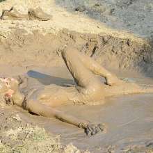 EuroWAM Team: Mud session--sport clothes with topless ending