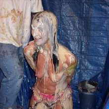 123gunge: Photos of Toy from an early session.