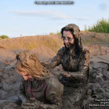 DungeonMasterOne: Mud Medicine!  Medics Violet and Felicity take to the mudbanks