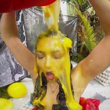 Alana SexyMessyBabes: Alana Egged