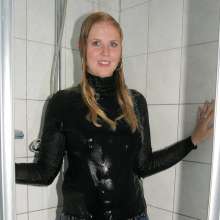 Twidget: A smiling blond from 13 years ago.