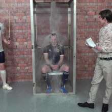 WamtasticUK: Football Kit Guys WaterTank GungeBath GungeTank Quiz