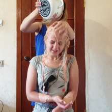 Top Messy Girls: Girl Gets Chocolate and Cream to the Hair!