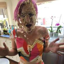 CreamMeAgain: Public Pieing!
