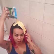 TheGungeZone: Zelenia's Custard Bathtime