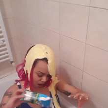 TheGungeZone: Zelenia's Custard Bathtime