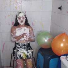 Nataly Loveu: Messing up Balloons