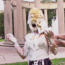 Alana SexyMessyBabes: Happy Pied in the Park day!