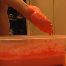 Alumi: Beautiful Japanese ballerinas seem to love putting their bare feet in slime