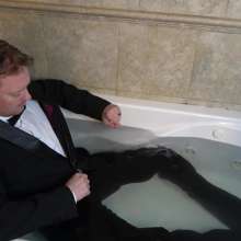WildThang: Taking a Bath in Tuxedo with Masturbation