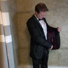 WildThang: Taking a Bath in Tuxedo with Masturbation