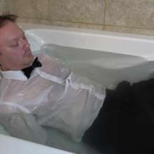 WildThang: Taking a Bath in Tuxedo with Masturbation