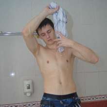 Wet Live Team: Wet Ruslan Takes Shampoo on His Head!