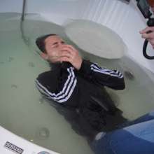 Wet Live Team: Wet Ruslan Takes Shampoo on His Head!