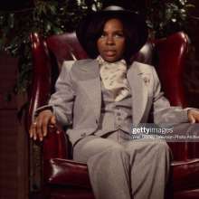 MaxSenate: Gladys Knight pied (on Masterjoke Theatre?)