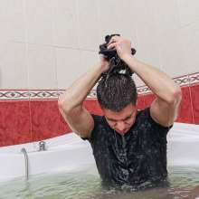Wet Live Team: Asmr, Shampoo, Full Wetness from Danio in the Jacuzzi