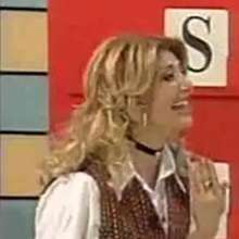 mad_mick_at: Italian 90s-Show: Game with a pie-in-the-face-forfeit (non yt-find)