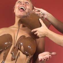 MissT: Chocolate Beth
