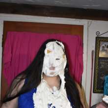 JD and Messy Andi: Messy Andi's 1st Pieing!