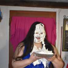 JD and Messy Andi: Messy Andi's 1st Pieing!