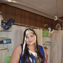 JD and Messy Andi: Messy Andi's 1st Pieing!