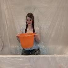 TheGungeZone: Eevee's Messy Gunge Bath