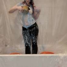 TheGungeZone: Eevee's Messy Gunge Bath