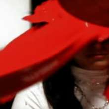 mad_mick_at: German Ladies-band dumped with red paint (music-video)