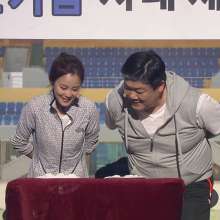 Gater: Some messy scenes from Korean TV show Gag Concert