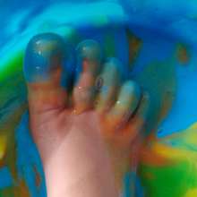 lovingmessy4you: Whose toes are these?