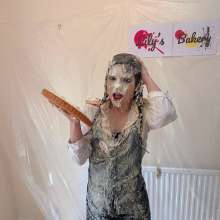 TheGungeZone: Lily's Messy Bakery