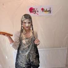 TheGungeZone: Lily's Messy Bakery
