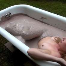dlodoski: Star, POV in the Mud Tub (images)