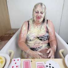 Jeremy Custard: Splosh Casino Home Edition with Isla
