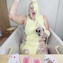 Jeremy Custard: Splosh Casino Home Edition with Isla