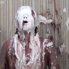 Anglefan: India gets slimed in pigtails!