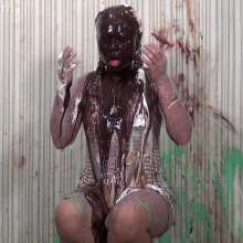 Anglefan: India gets slimed in pigtails!