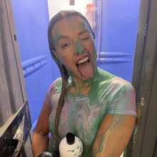 bsmessybakery: Surprise guest at messyworld.net