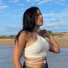 wet.look.me: Wetlook girl in shorts and short stockings get wet in beach | Wetlook.biz