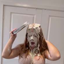 TheGungeZone: Amber's Messy Pie Fun