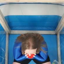CheekyLuna: Cheekyluna's Quiz Gunging In Tight Spandex Top