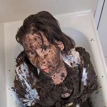 FSChloe: Chloe And The Mudbath