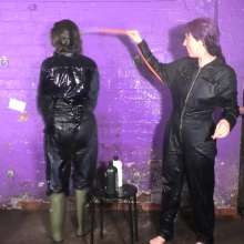 DungeonMasterOne: Denim Suit Hairwash with Lady Jennifer and Isabeau!