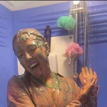 bsmessybakery: Surprise guest at messyworld.net