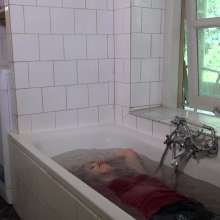 Wamtastic Jessica: Eileens Red Wet Bathtime